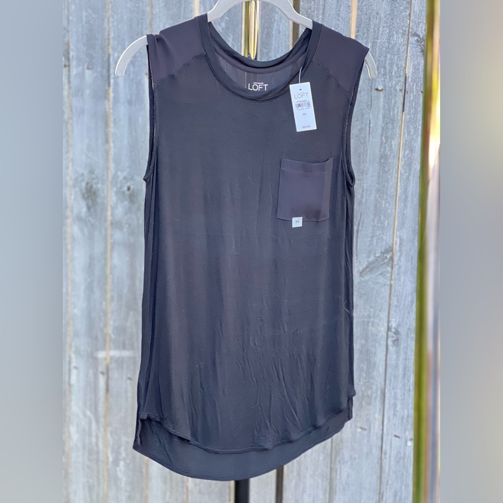 LOFT Women’s Sleeveless Black Top